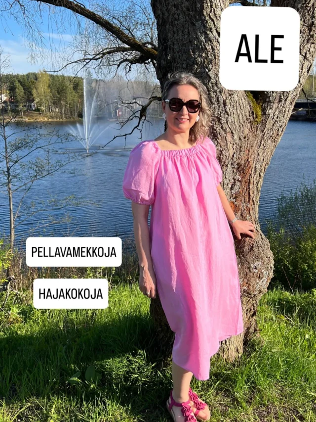 🛍️ ALE 🛍️ALE 🛍️ALE 🛍️ ALE 🛍️
ALE - 20% - 30% - 50%
Paljon mekkoja, puseroita, housuja, farkkuja, capreja, shortseja, tunikoita, hameita, toppeja jne… tule hakemaan parhaat päältä🛍️ 
Wiinijuhlille vermeet löytyy Muotihuoneelta.
Jos sataa, niin sateen pitäviä takkejakin löytyy💦
Toivotaan, että sää suosii Wiinijuhlia ☀️😎 
#kesä #kesäale #wiinijuhlat2025 #kuusankoski
#kuusaanmuotihuone